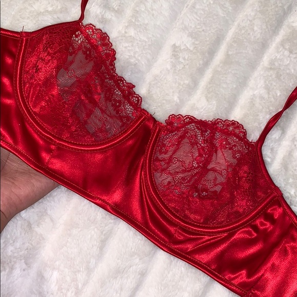 Sexy red 2 piece from Fashion Nova - Picture 3 of 4